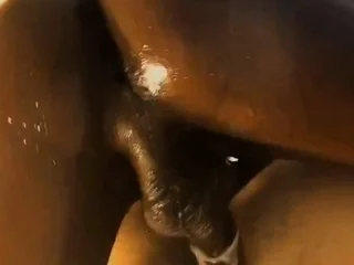 Foxy 3D Superwoman bounces up and down on a cock