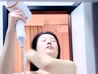 Amateur Webcam Big Boobs Blonde Teen Spit Games Porn