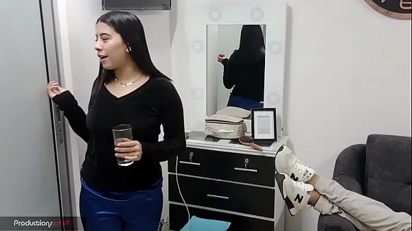 mi amiga es lo máximo cuando me ve deprimido se saca las tetas me las pone en la cara, y me da unas deliciosas mamadas de pene